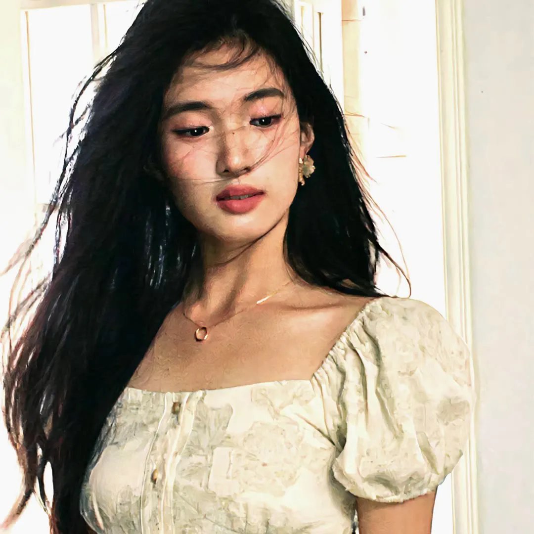 眼里余光都是你